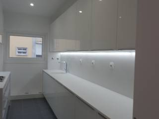 Remodelação Apartamento Em Lisboa, ENGIMULTI ENGIMULTI Modern Mutfak Ahşap Ahşap rengi