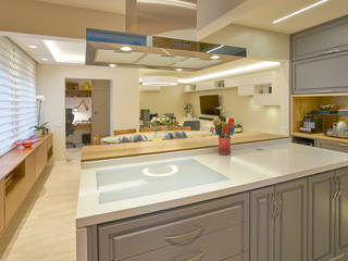 Reforma completa de apartamento Jardins, Concept Engenharia + Design Concept Engenharia + Design Modern kitchen Granite White