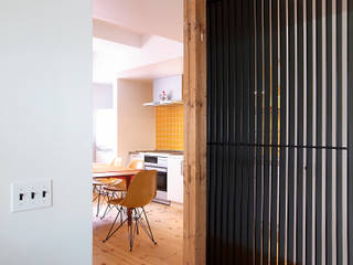 ｍ＆ｃ house, Takeru Shoji Architects.Co.,Ltd Takeru Shoji Architects.Co.,Ltd Eclectic style dining room