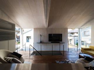 GO-BANG! house, Takeru Shoji Architects.Co.,Ltd Takeru Shoji Architects.Co.,Ltd Salas de estar ecléticas