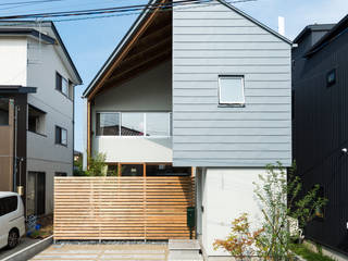 Cardigan Cardigan!!, Takeru Shoji Architects.Co.,Ltd Takeru Shoji Architects.Co.,Ltd Eclectic style houses