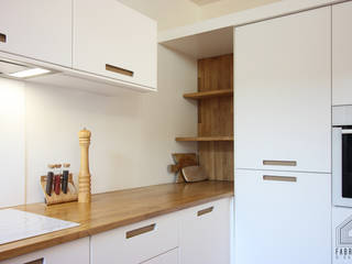 Maison BORDEAUX Chartrons, FABRIQUE D'ESPACE FABRIQUE D'ESPACE Built-in kitchens Solid Wood Multicolored