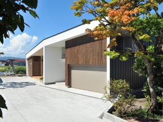 sakuramori house, Takeru Shoji Architects.Co.,Ltd Takeru Shoji Architects.Co.,Ltd Nhà phong cách chiết trung