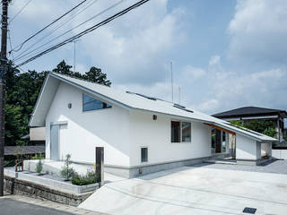 西の宮・HOUSE・D, 吉田裕一建築設計事務所 吉田裕一建築設計事務所 Casas de estilo minimalista