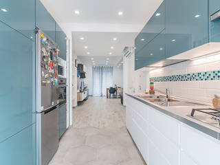 Ristrutturazione appartamento di 75 mq a Trieste, Cologna, Facile Ristrutturare Facile Ristrutturare ห้องครัว