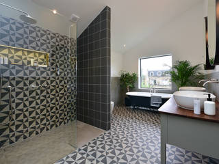 Bathroom Renovation, Graham D Holland Graham D Holland Modern Banyo