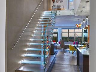 Ganzglastreppe mit LED bleuchteten Stufen, Siller Treppen/Stairs/Scale Siller Treppen/Stairs/Scale Trap Glas
