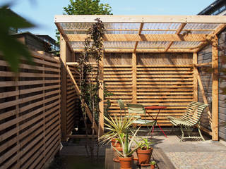 Prieel, Den Haag, Bergblick interieurarchitectuur Bergblick interieurarchitectuur Garden Shed Wood Wood effect