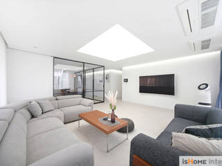 미니멀 인테리어의 품격 58평 송도아파트 , 이즈홈 이즈홈 Salon minimaliste Blanc