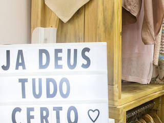 Projeto Comercial - Loja Moda Feminina Jovem - Rio de Janeiro, Decoropravocê - Decoração ao seu alcance. Decoropravocê - Decoração ao seu alcance. Modern bars & clubs
