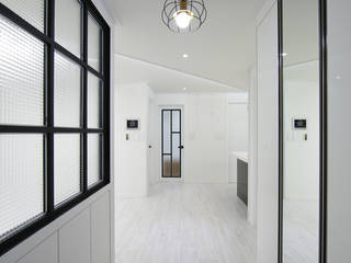 성동구 금호동3가 금호한신휴플러스 아파트인테리어 , DESIGNCOLORS DESIGNCOLORS Modern corridor, hallway & stairs