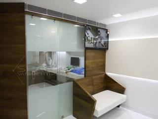 solitaire of the offices..a diamond office, SPACCE INTERIORS SPACCE INTERIORS Commercial spaces