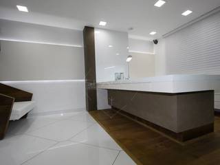 solitaire of the offices..a diamond office, SPACCE INTERIORS SPACCE INTERIORS Commercial spaces