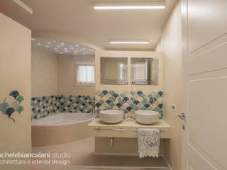 LUXURY CONTEMPORARY VILLA, Rachele Biancalani Studio Rachele Biancalani Studio Bagno in stile mediterraneo