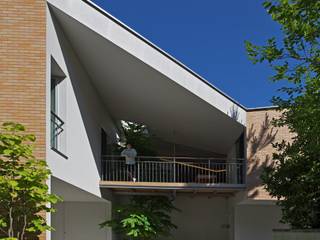 ta house, Takeru Shoji Architects.Co.,Ltd Takeru Shoji Architects.Co.,Ltd Casas ecléticas