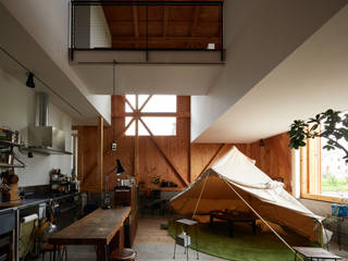 m house, Takeru Shoji Architects.Co.,Ltd Takeru Shoji Architects.Co.,Ltd Eclectische woonkamers