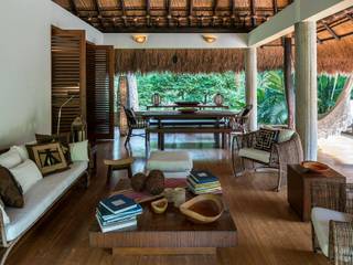 Casa Mesa de Yeguas, NOAH Proyectos SAS NOAH Proyectos SAS Salones tropicales Bambú Acabado en madera