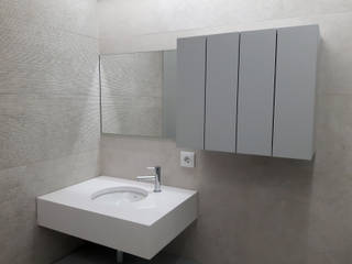 Remodelação de banho comum em habitação unifamiliar, Especial Destaque Especial Destaque Minimalist bathroom MDF