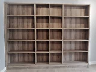 Storage Units / Shelving , Zingana Kitchens and Cabinetry Zingana Kitchens and Cabinetry Oficinas y bibliotecas de estilo clásico Madera Acabado en madera