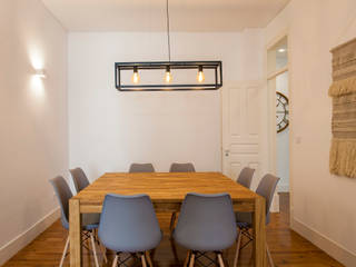 Apartamento c/ 2 quartos - Campolide, Lisboa, Traço Magenta - Design de Interiores Traço Magenta - Design de Interiores Salas de jantar modernas Acabamento em madeira