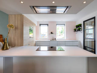 Vrolijk moderne gezinswoning in Almere, Aangenaam Interieuradvies Aangenaam Interieuradvies KitchenBench tops