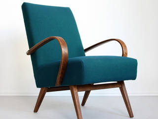 Aufgearbeitete Sessel mit Vintage-Charme, POLITURA Möbelmanufaktur und Polsterei in Berlin POLITURA Möbelmanufaktur und Polsterei in Berlin ห้องนั่งเล่น