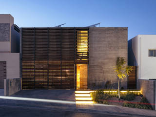 CASA CIMA, Garzamaya Arquitectos Garzamaya Arquitectos Casas unifamiliares Concreto