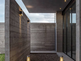 Casa Pedregal, Garzamaya Arquitectos Garzamaya Arquitectos 現代房屋設計點子、靈感 & 圖片 水泥