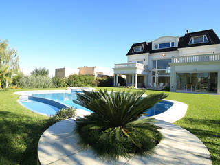 Casa San Eliseo Golf & Country, ARQCONS Arquitectura & Construcción ARQCONS Arquitectura & Construcción Casas modernas