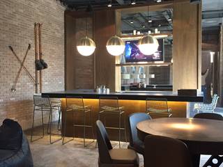 BAR: Cavas de estilo  por Athalia cocinas y Carpinteria 