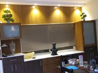 Mr Srivastava's Residence, Design Kreations Design Kreations Modern dining room