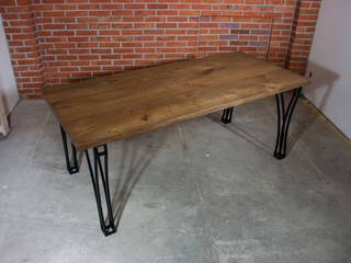 Stół No. 2, Tuccy Tuccy Salas de jantar industriais Madeira Acabamento em madeira