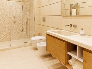 bathroom in marble and steel, CusenzaMarmi CusenzaMarmi Modern Bathroom Marble Beige