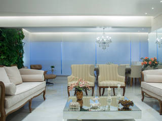 Apartamento D e D, Livia Martins Arquitetura e Interiores Livia Martins Arquitetura e Interiores Classic style living room