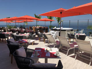 HOTEL ALMAR PUERTO VALLARTA MEXICO , SINDO OUTDOOR SINDO OUTDOOR 모던스타일 발코니, 베란다 & 테라스 알루미늄 / 아연