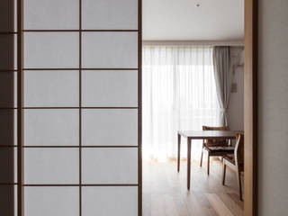 夕陽丘の家, 中山建築設計事務所 中山建築設計事務所 Modern style media rooms Wood Wood effect