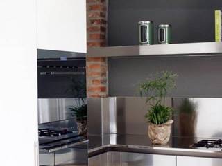 C142 Cucina Lineare, SteellArt SteellArt Modern kitchen Iron/Steel