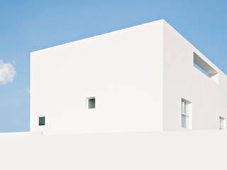 Domus Aurea, GLR Arquitectos GLR Arquitectos Minimalistische Häuser Weiß