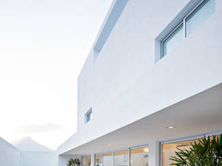 Domus Aurea, GLR Arquitectos GLR Arquitectos Zen garten Weiß