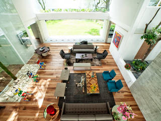 DISEÑO DE INTERIORES Y MOBILIARIO , Grupo Quadro Grupo Quadro Modern living room