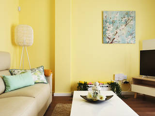 Alegría y color en una primera vivienda, Noelia Villalba Interiorista Noelia Villalba Interiorista Mediterranean style living room