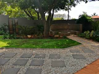 Garden revamp, Young Landscape Design Studio Young Landscape Design Studio Jardines en la fachada