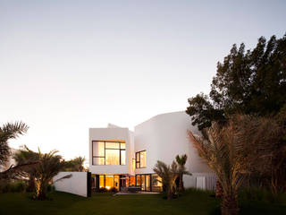 Mop House: Proyecto arquitectónico de una casa unifamiliar en Kuwait por AGI, AGi architects arquitectos y diseñadores en Madrid AGi architects arquitectos y diseñadores en Madrid منزل عائلي صغير أسمنت