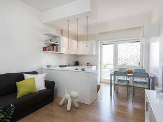 Casa di V, zero6studio - Studio Associato di Architettura zero6studio - Studio Associato di Architettura Kitchen units White