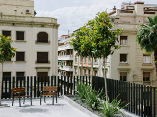 HOSPITAL PLATÓ, Simbiosi Estudi Simbiosi Estudi Commercial spaces