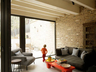 MAX'S HOUSE, FACtotum Architecture FACtotum Architecture Modern living room Bricks