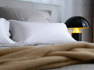 Möbliertes Apartment at Berlin Mitte, Architekturfotograf Stefan Rasch Architekturfotograf Stefan Rasch Camera da letto moderna