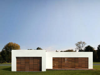 Casa Santander, Punto De Fuga Arquitectura Punto De Fuga Arquitectura Country house Bricks