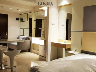 HUNIAN HANGAT DAN LUAS di Apartemen Gateway Pasteur Bandung, Likha Interior Likha Interior Minimalist bedroom Plywood Grey