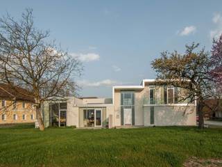 Auszugshaus in Wimpassing, Österreich, lobmaier architekten zt gmbh lobmaier architekten zt gmbh Modern houses